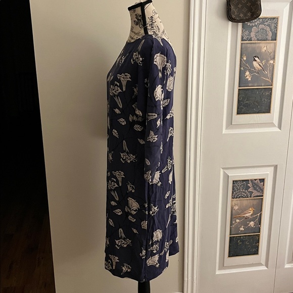 Babaton Navy Dress with White Floral Print - Picture 6 of 11